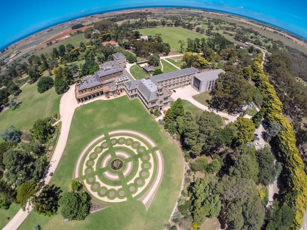 Lancemore Mansion Hotel Werribee Park Экстерьер фото